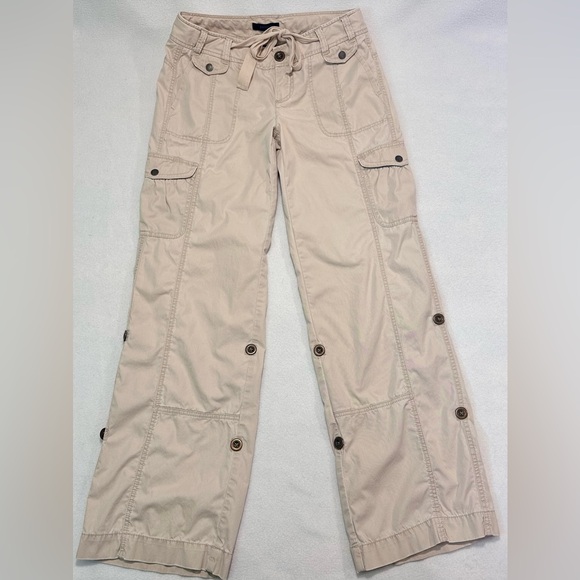 Express Pants - Y2K Express roll-tab cargo pants
Tan/Size 8